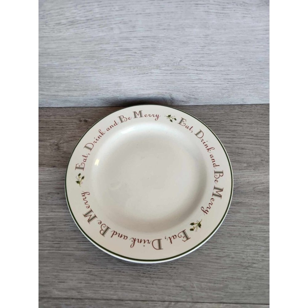 Vtg Target HOME Holly Eat / Drink Salad Plate 8 1/4" Holiday Red Green Be Merry